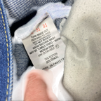 2001 engineered Levi's - 32W x 29L