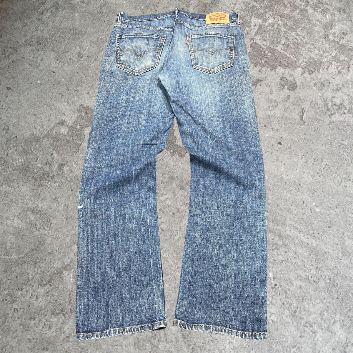 vintage Levi's 559 faders - 34W x 31L