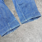 2001 engineered Levi's - 32W x 29L