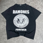vintage Ramones boot tee - L