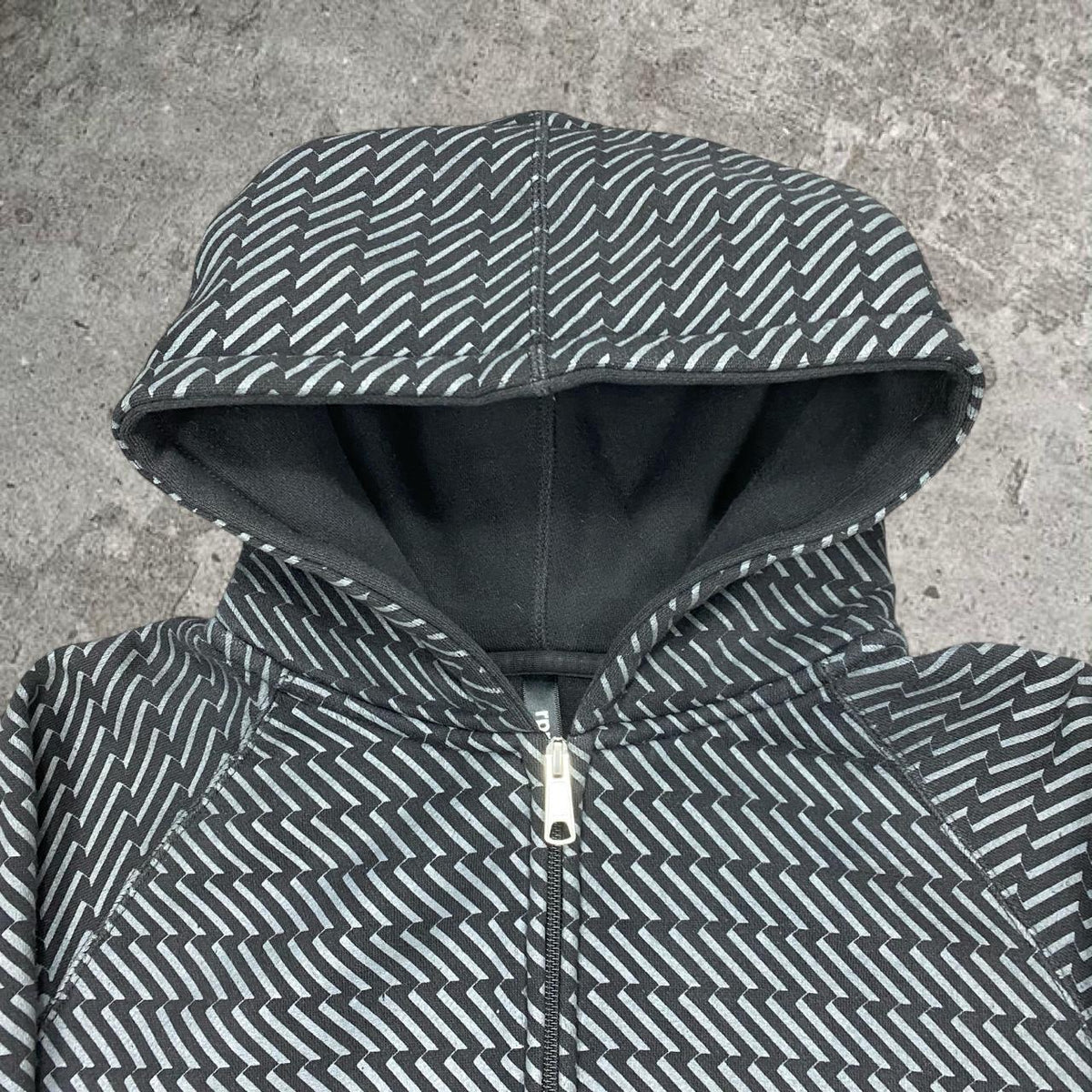 Sick gradient Y2K RPM hoodie, tagged 8 womens, measurements 📸📏