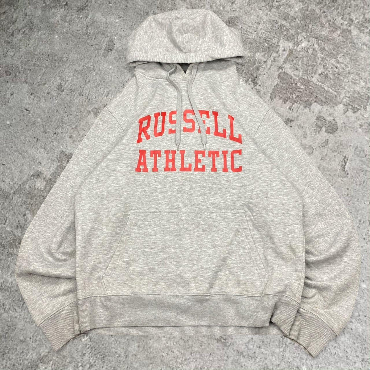 Sick 2000s Russel Athletic grey hoodie, fits M/L mens best