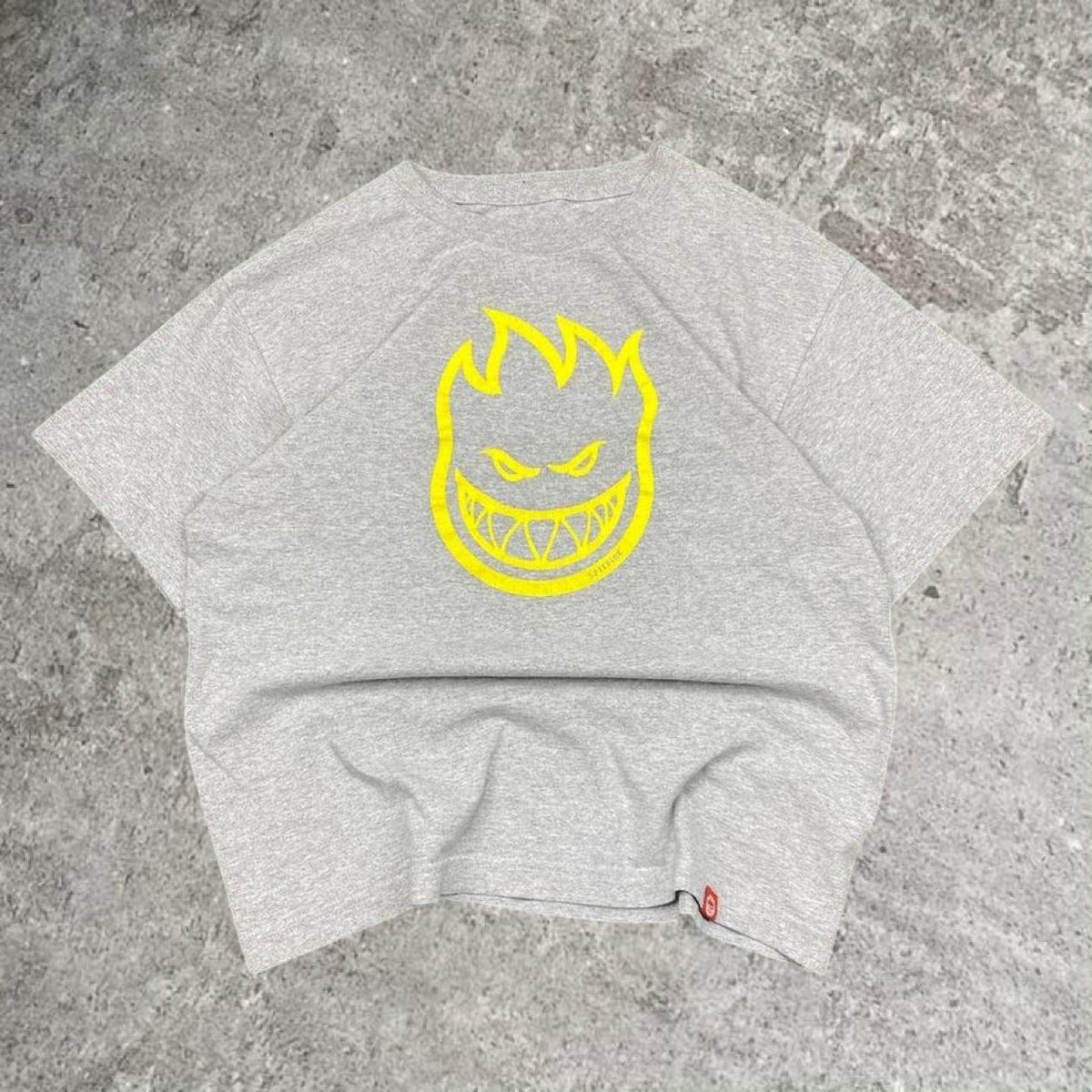 Sick 2000s Spitfire boxy graphic skater tee, fits S mens best