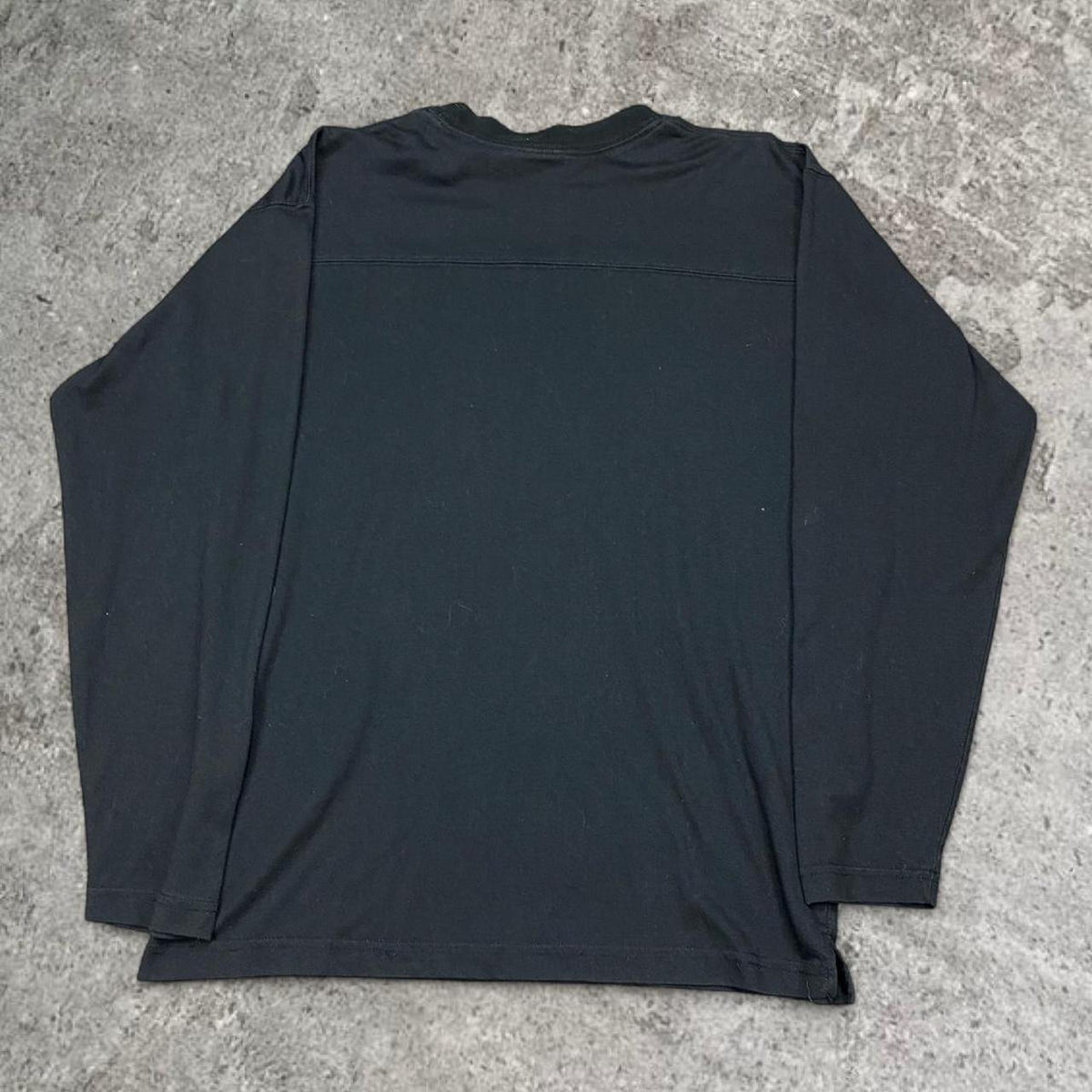 Sick late 80s/ early 90s body glove embroidered long sleeve, fits M/L mens best