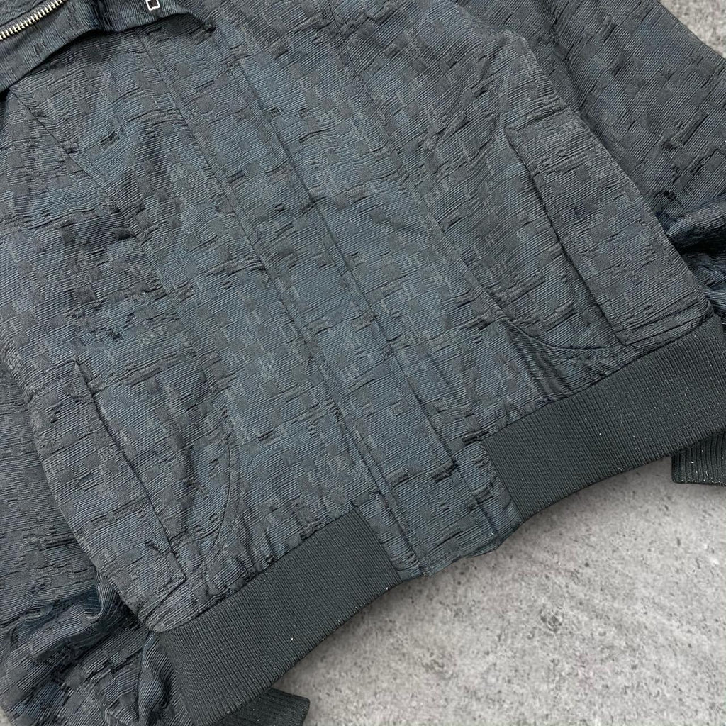 Cute 2000s Max textured zip up black jacket, tagged size 6