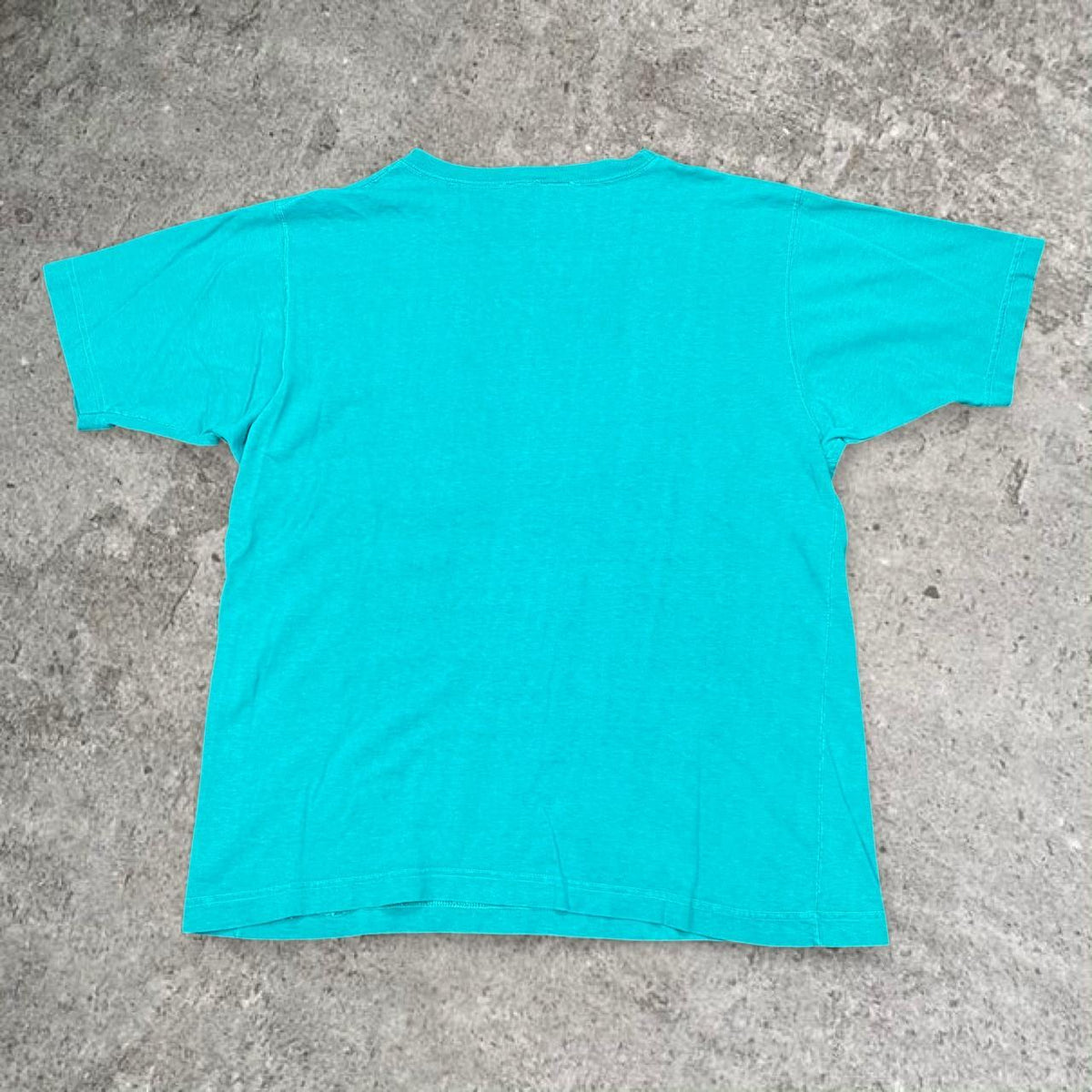 90s distressed Fire Fox green pocket tee, fits M mens best