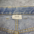 Sick 2000s washed straight cut/ tapered jeans, measures 34W x 27.5L