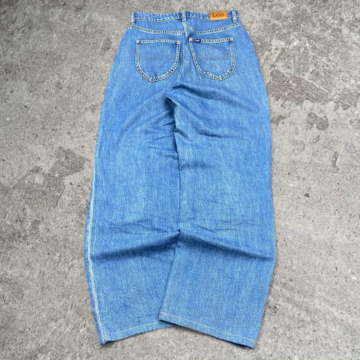 Sick Lee wide leg baggy jeans, measures 28W x 28.5L