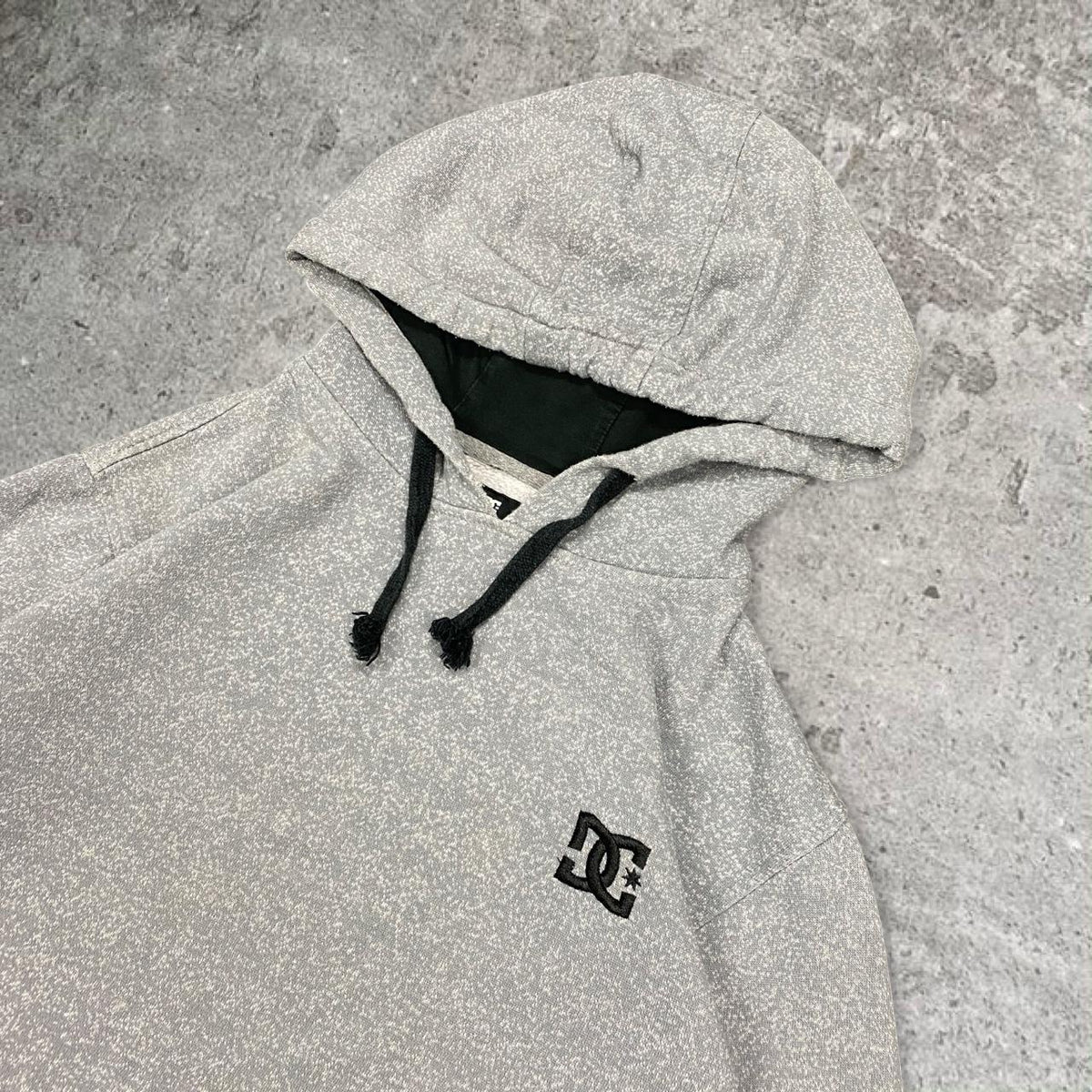 Sick 2000s DC embroidered grey hoodie, fits S mens best