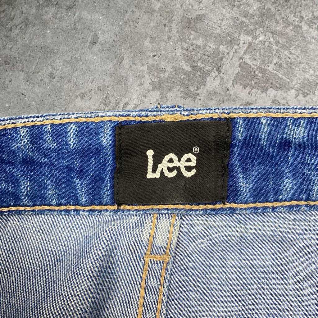 Sick Lee wide leg baggy jeans, measures 28W x 28.5L