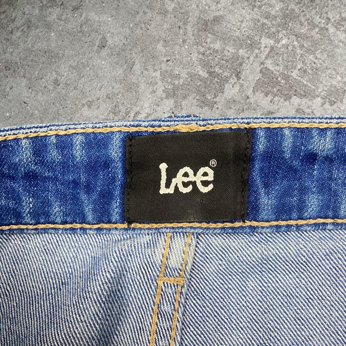 Sick Lee wide leg baggy jeans, measures 28W x 28.5L