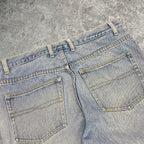 Sick 2000s washed straight cut/ tapered jeans, measures 34W x 27.5L